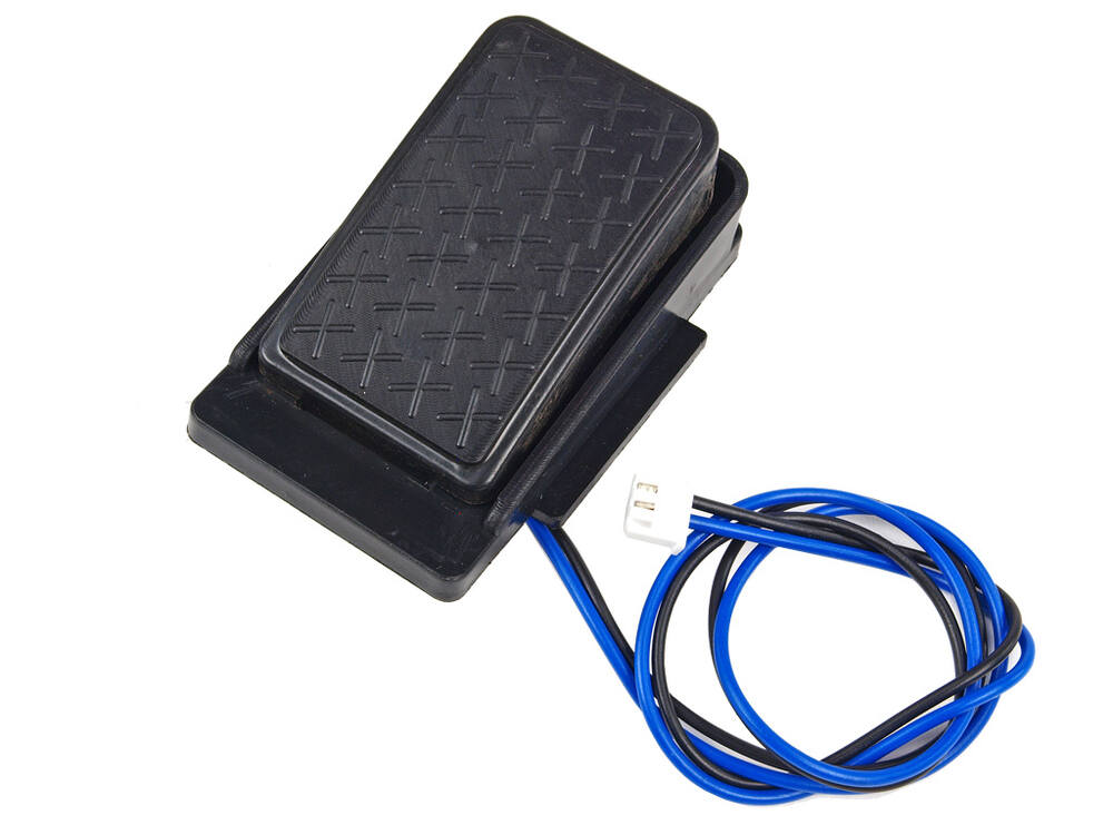 Náhradní pedál PED45 bez spínače (mosazné kontakty) pro dětská elektrická vozítka